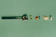 Taking vitamins and supplements can help ensure that you are getting all of the nutrients your body needs for optimal health and weight loss. (Photo by Nataliya Vaitkevich/pexels)